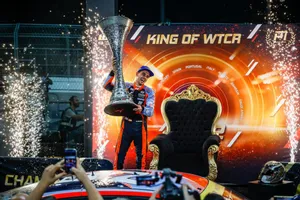 هيونداي إلنترا TCR N تحقق النصر وتختم لقب السائقين والفرق لعام 2022 ضمن سباق بطولة العالم لسيارات السياحة FIA