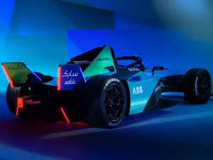 الدرعية التاريخية تستعد لاستضافة سباقات فورمولا اي بري 2023 للسيارات الكهربائية