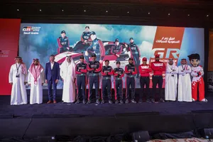 عبداللطيف جميل للسيارات والاتحاد السعودي للسيارات والدراجات النارية تكشفان عن فريق "جي آر السعودية"