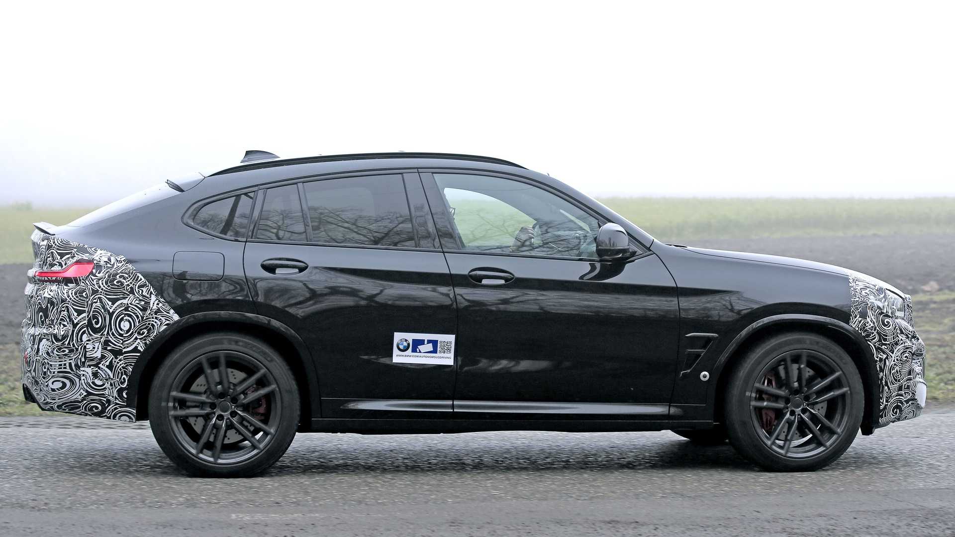 face-lifted-bmw-x4-spied-during-testing (7).jpg