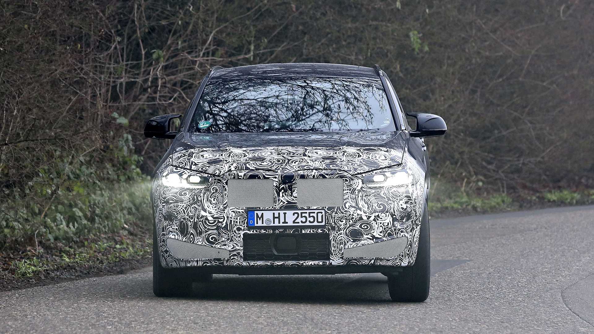 face-lifted-bmw-x4-spied-during-testing (10).jpg