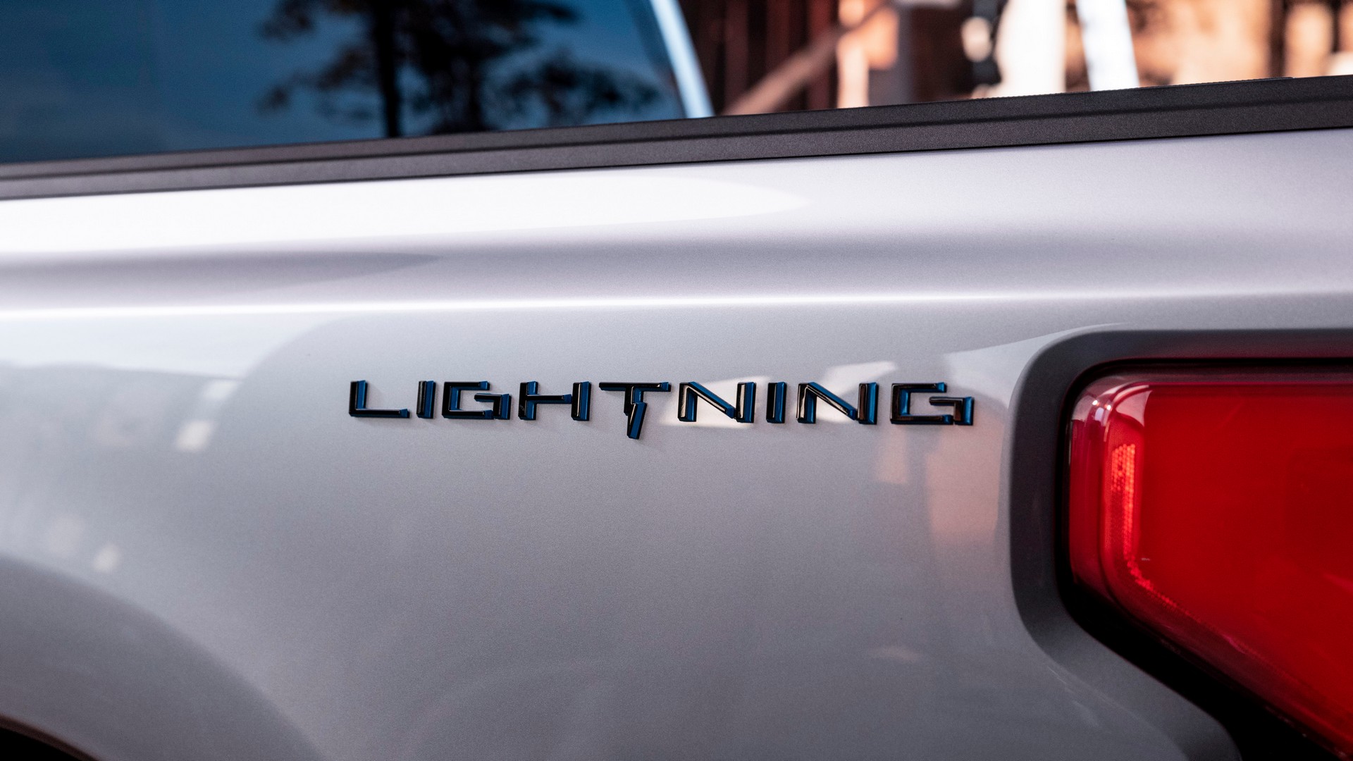 2022-Ford-F-150-Lightning-3.jpg