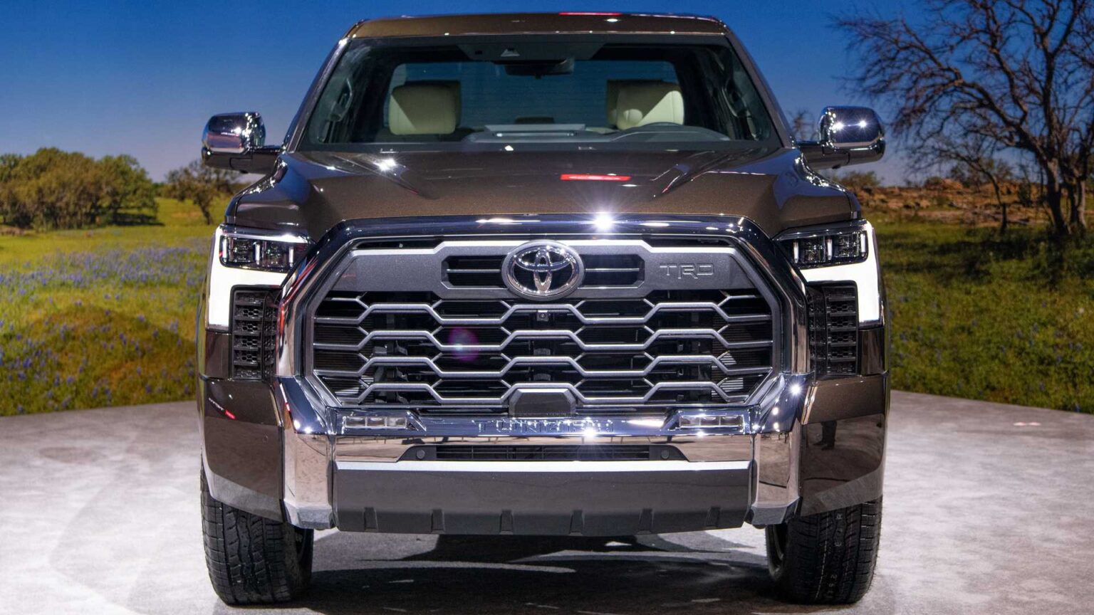 2022-toyota-tundra-1794-edition-exterior-front-view-1536x864.jpg