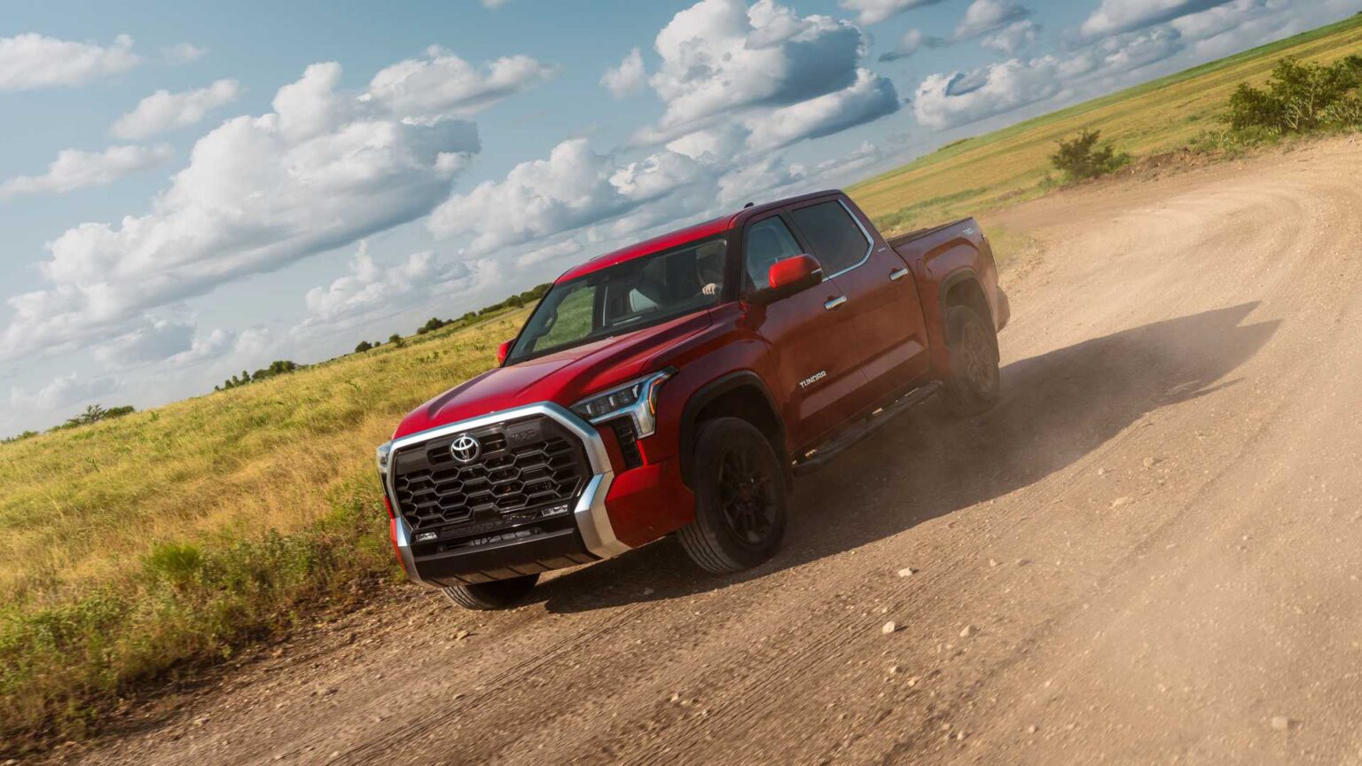 2022-toyota-tundra-limited-trd-off-road-exterior-front-quarter-2-1536x864.jpg