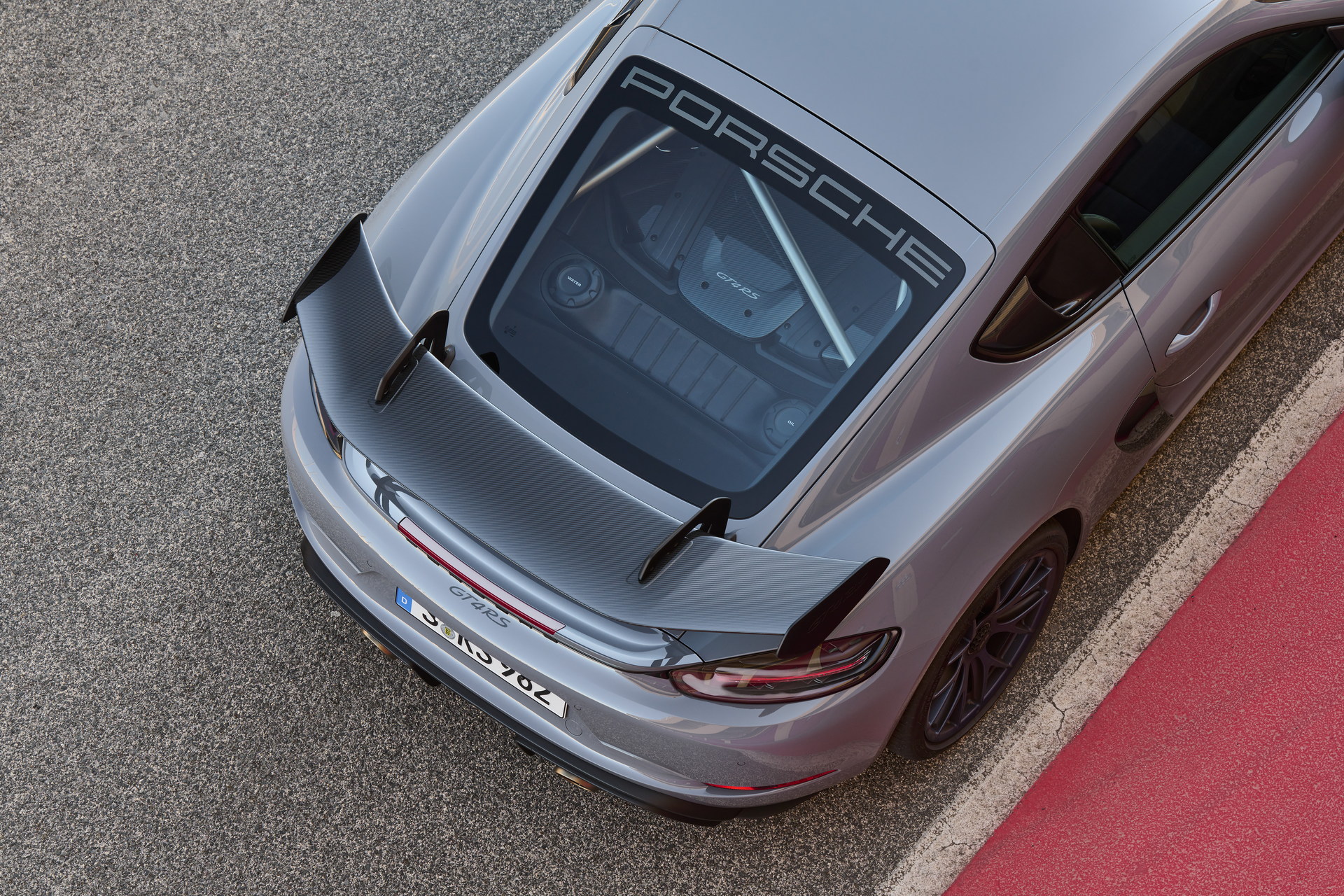 2022-Porsche-718-Cayman-GT4-RS-5.jpg