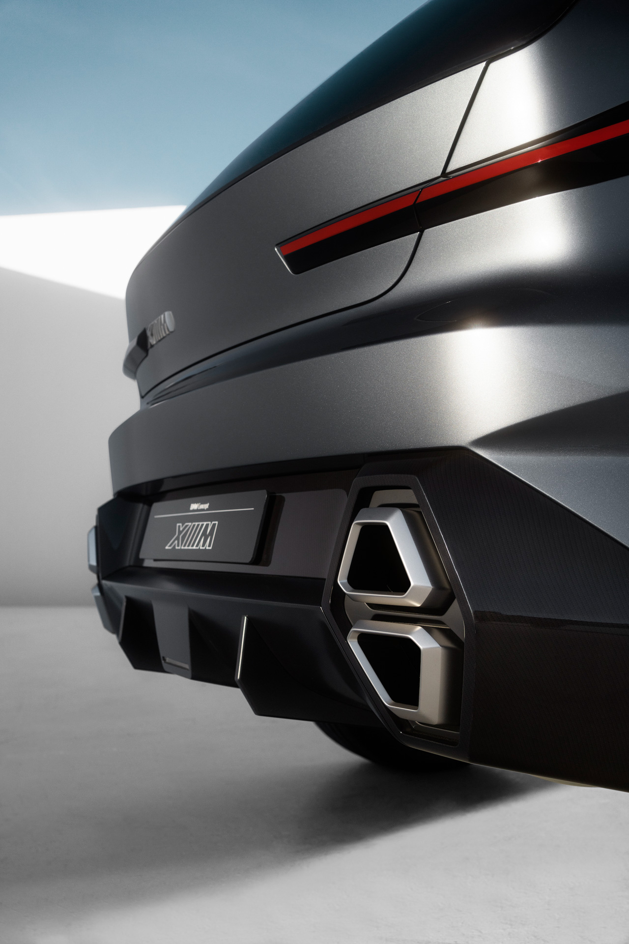 BMW-Concept-XM-00010.jpg
