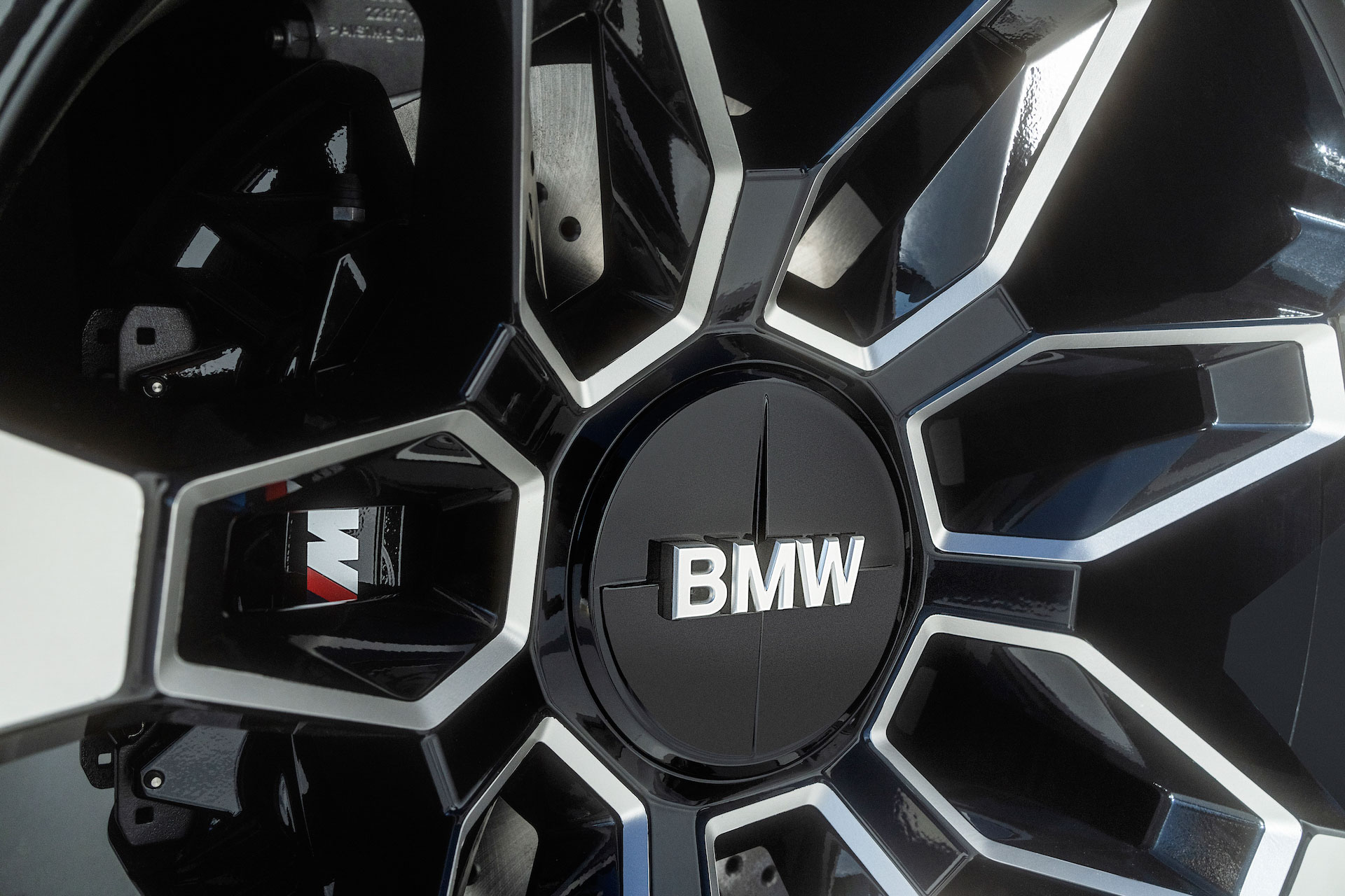 BMW-Concept-XM-00011.jpg