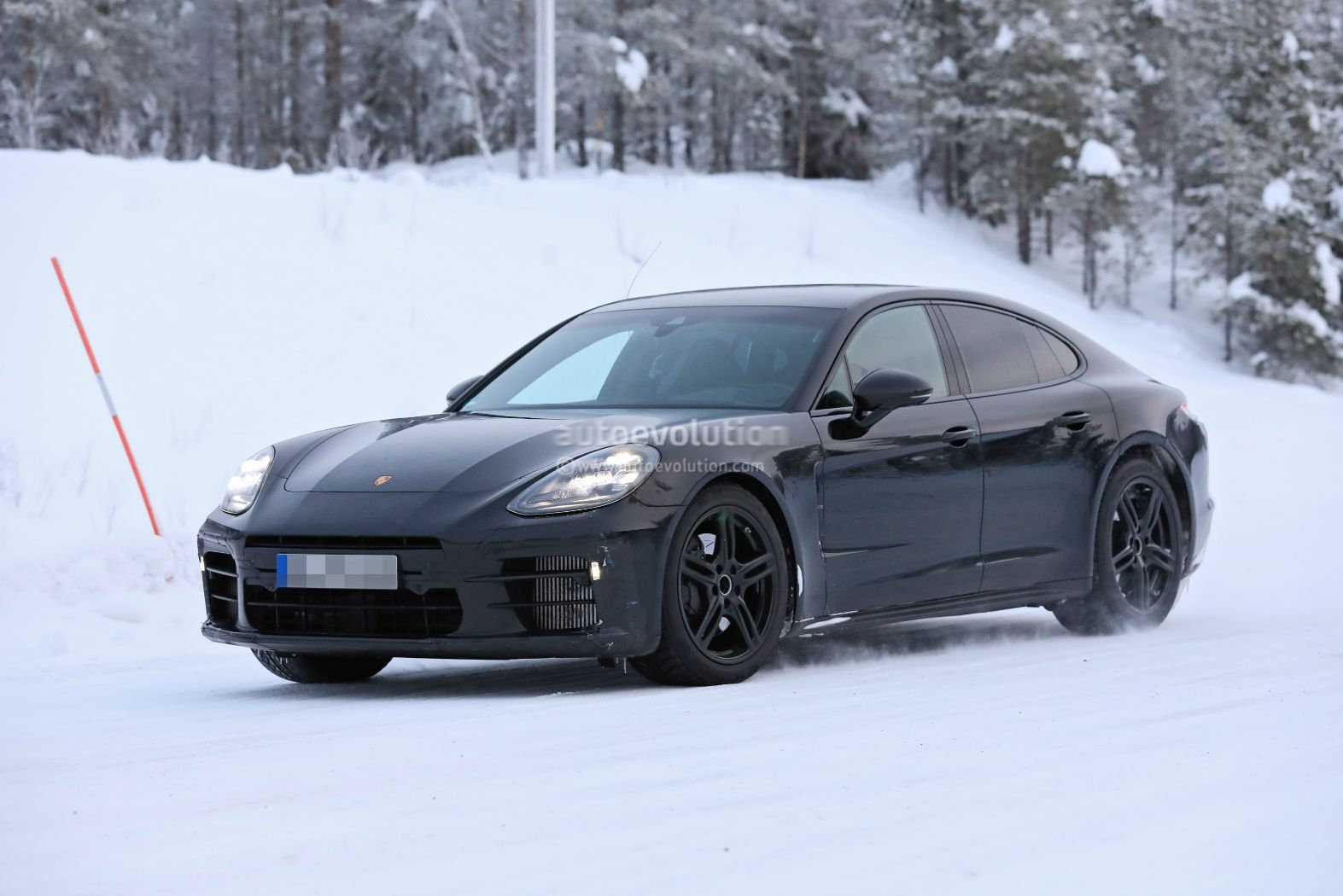 porsche-facelifts-the-panamera-again-for-2023-ahead-of-full-switch-to-electric_4.jpg