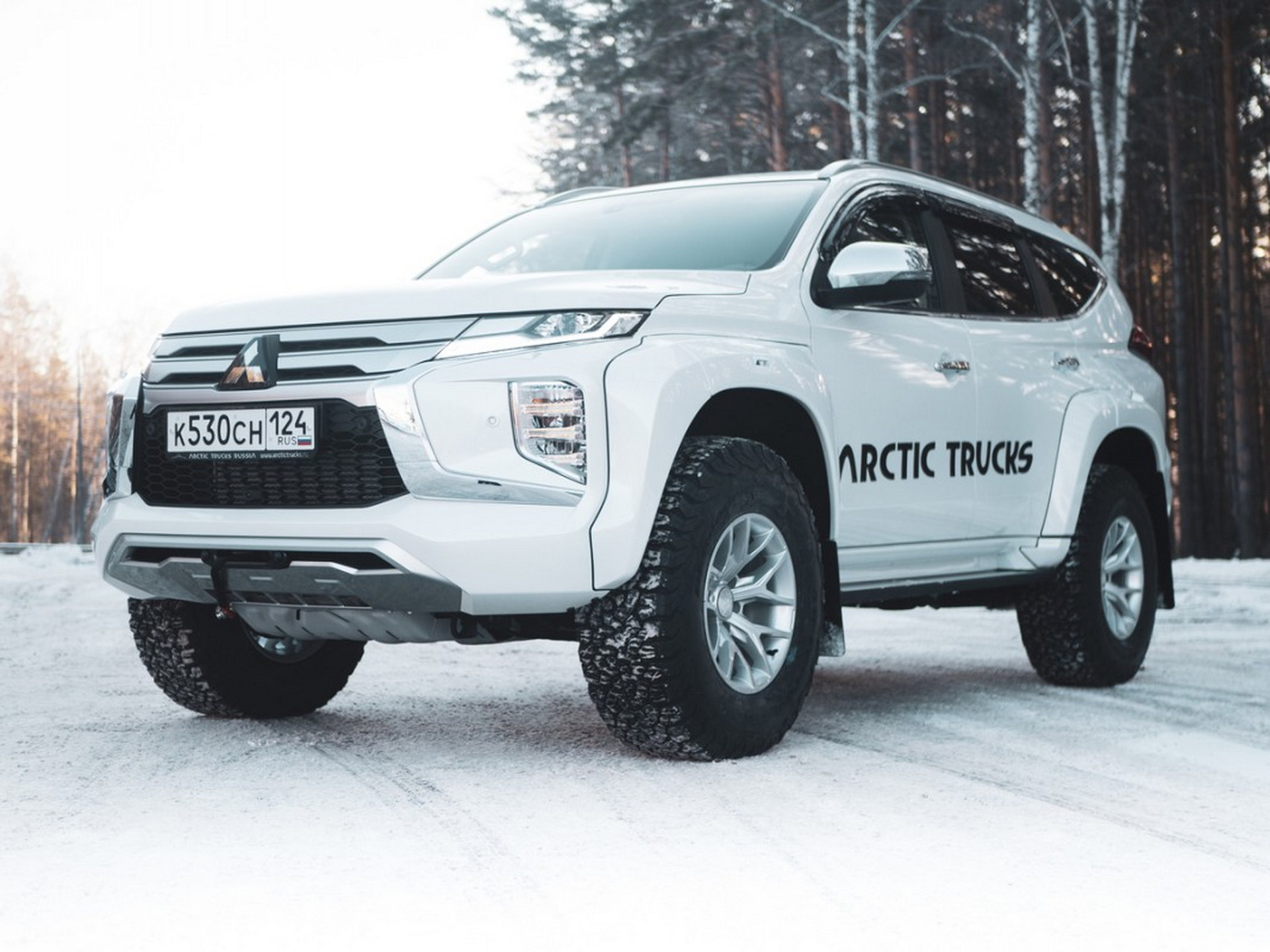 Arctic-Trucks-Mitsubishi-Pajero-Sport-AT35-7.jpg