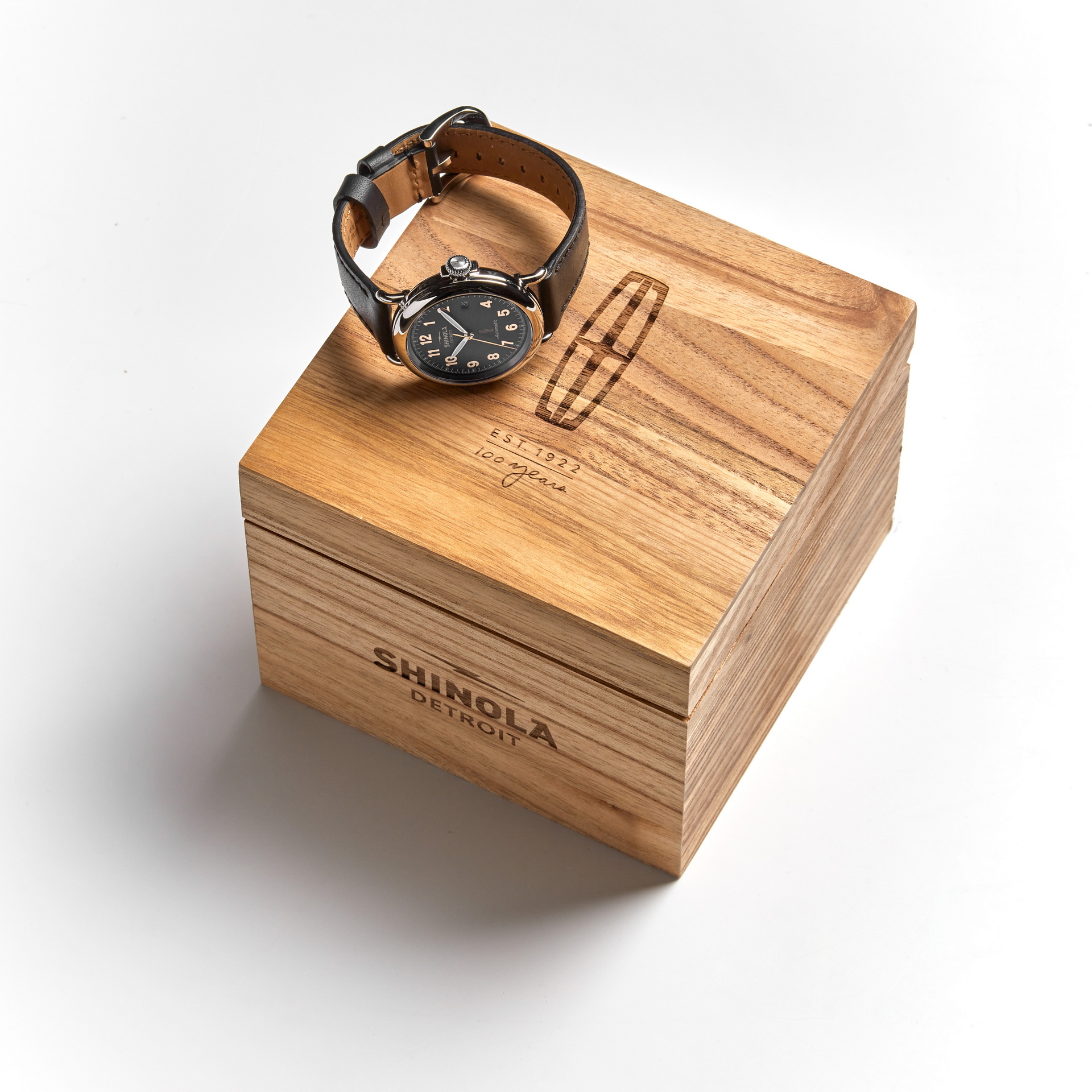 2022-Lincoln-Shinola-Timepieces-6.jpeg