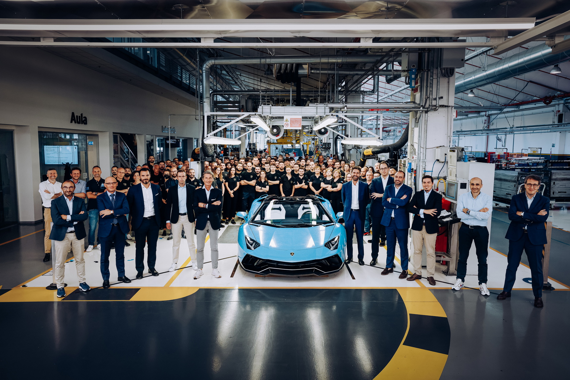 2022-Lamborghini-Aventador-Final-Model-4.jpg