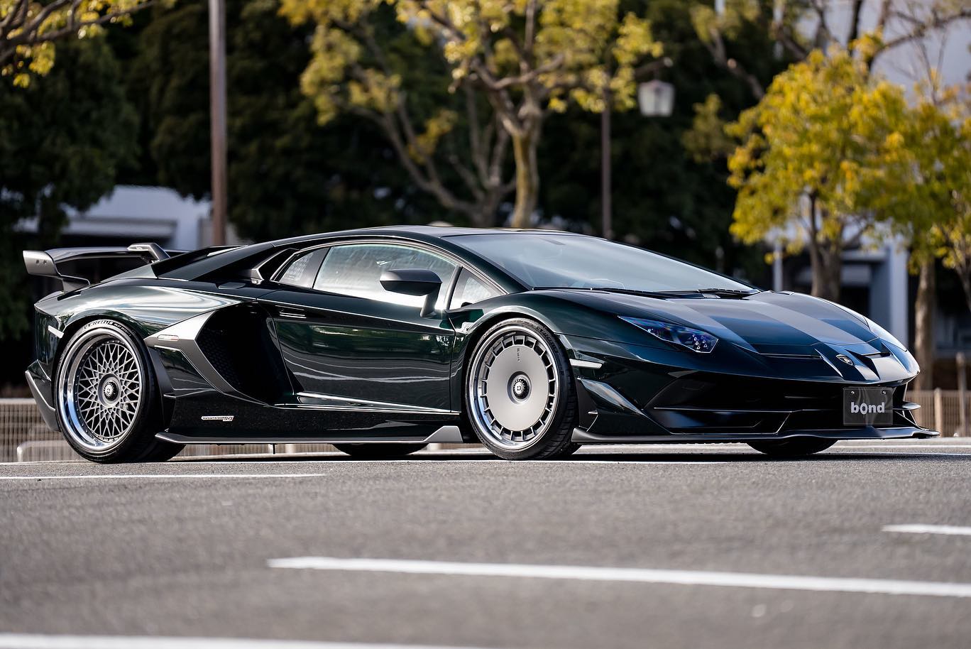 Lamborghini-Aventador-HRE-Wheels-2.jpg
