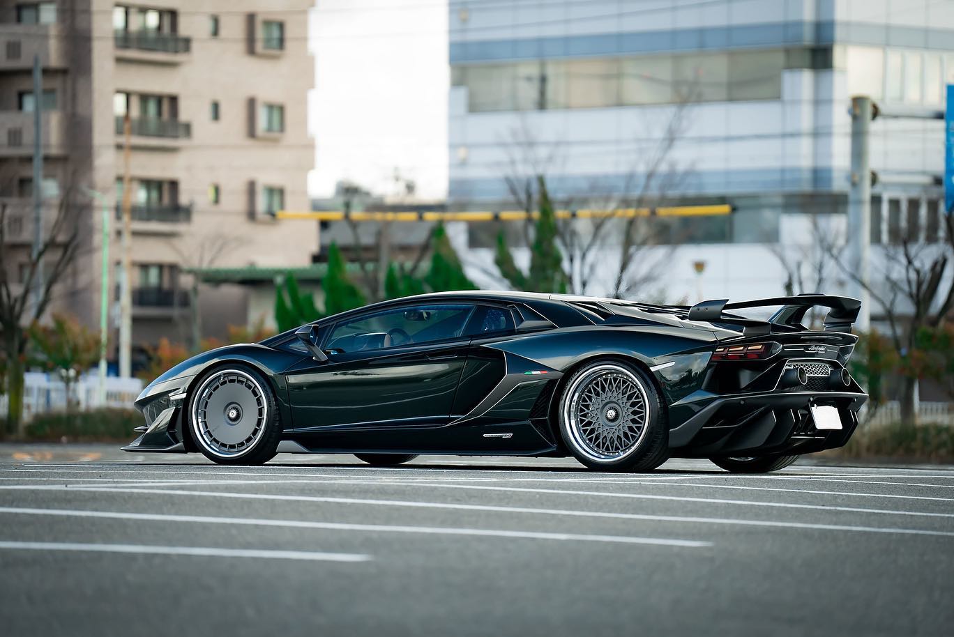 Lamborghini-Aventador-HRE-Wheels-3.jpg
