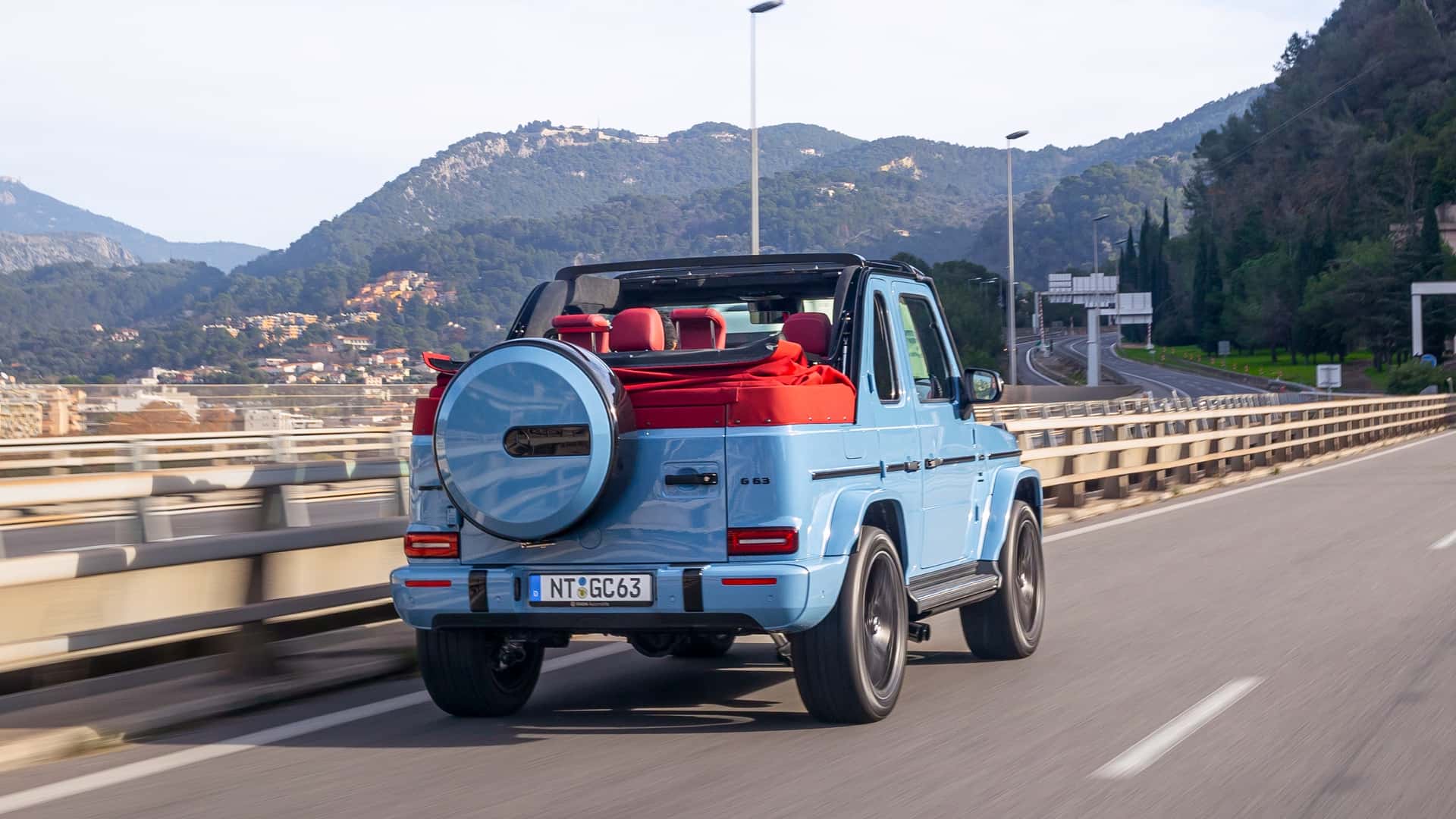 the-13-million-mercedes-benz-g-class-is-convertible-and-has-suicide-doors_1.jpg