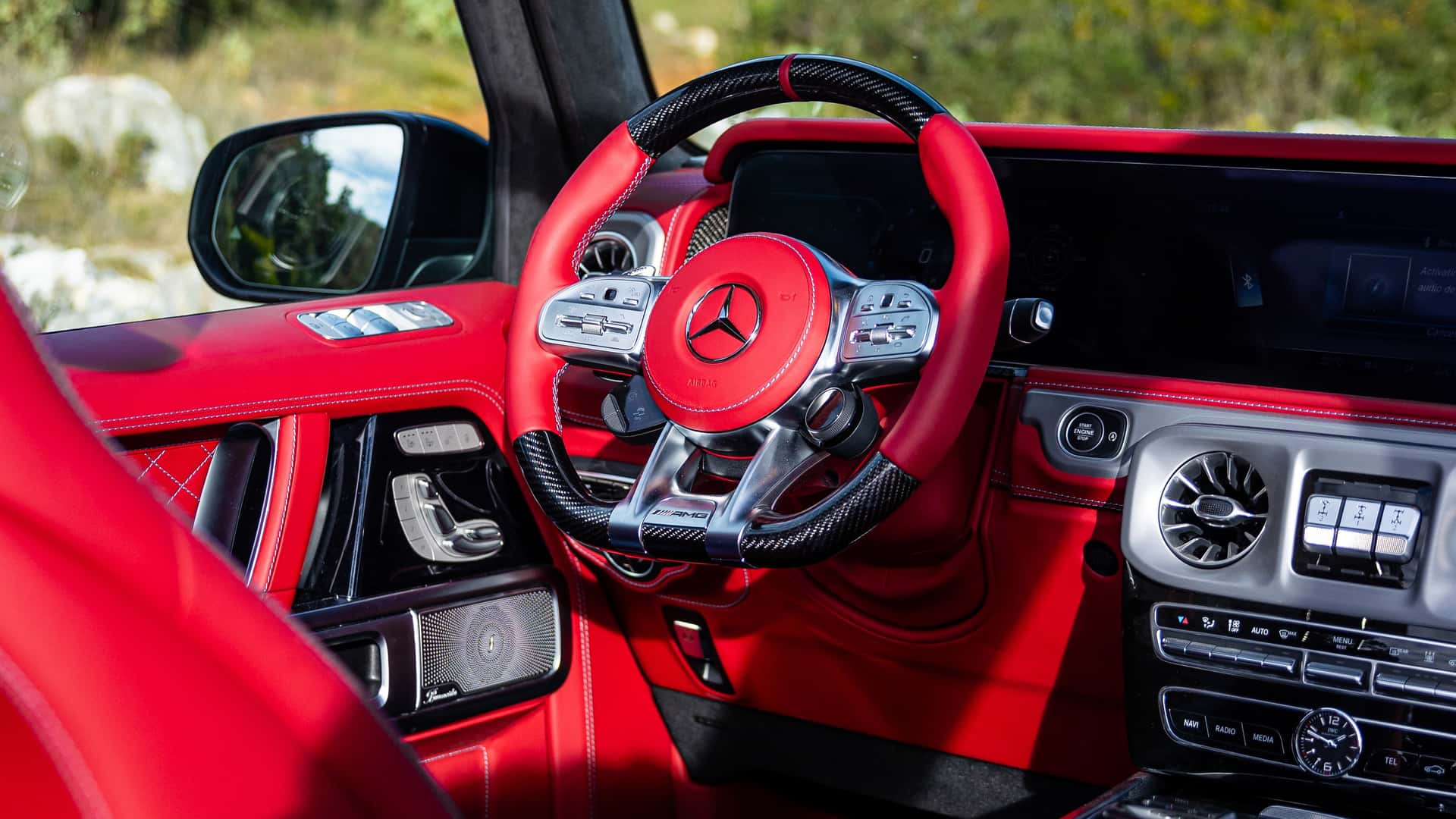 the-13-million-mercedes-benz-g-class-is-convertible-and-has-suicide-doors_11.jpg