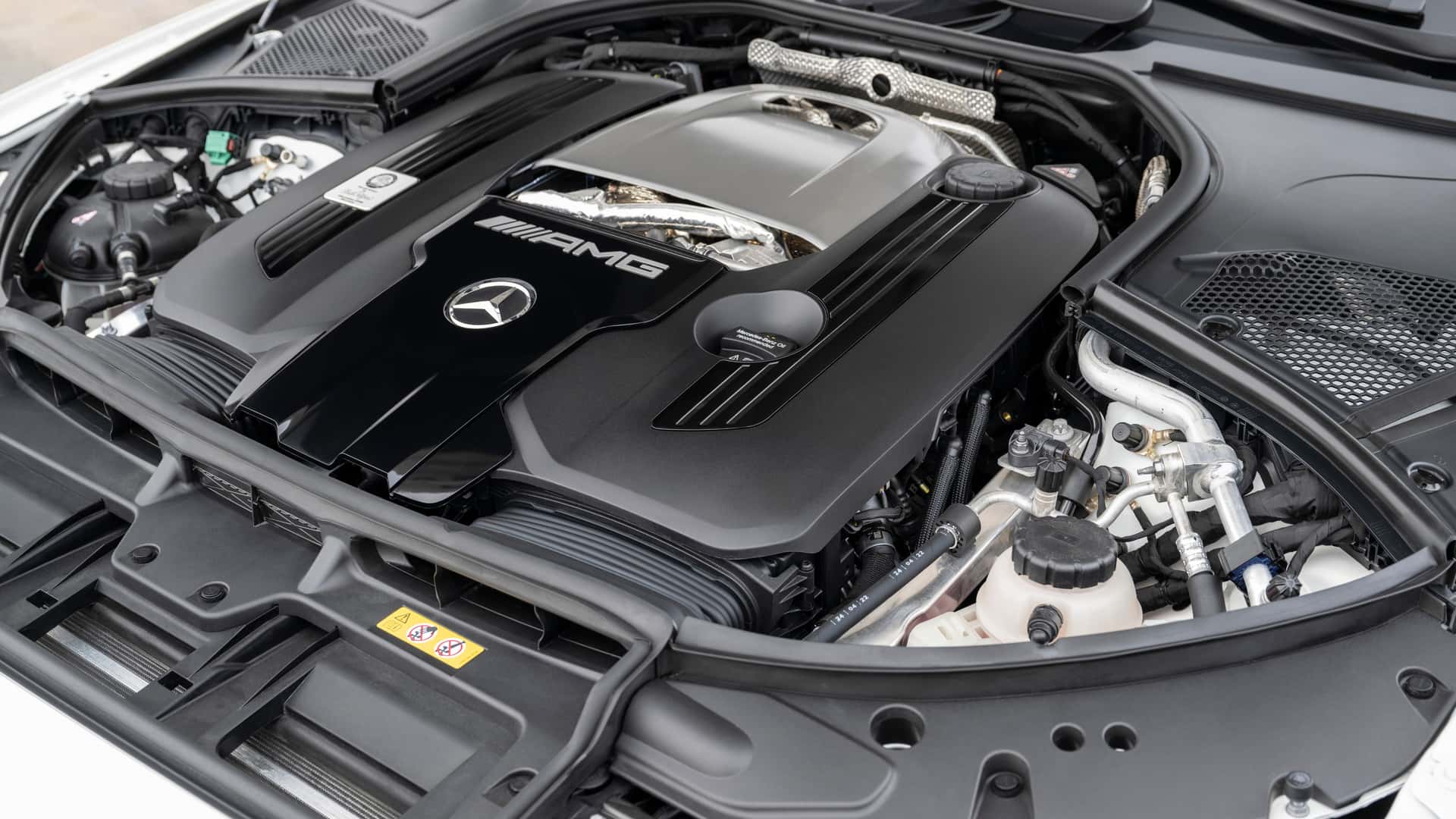 2024-mercedes-amg-s63-e-performance-engine.jpg